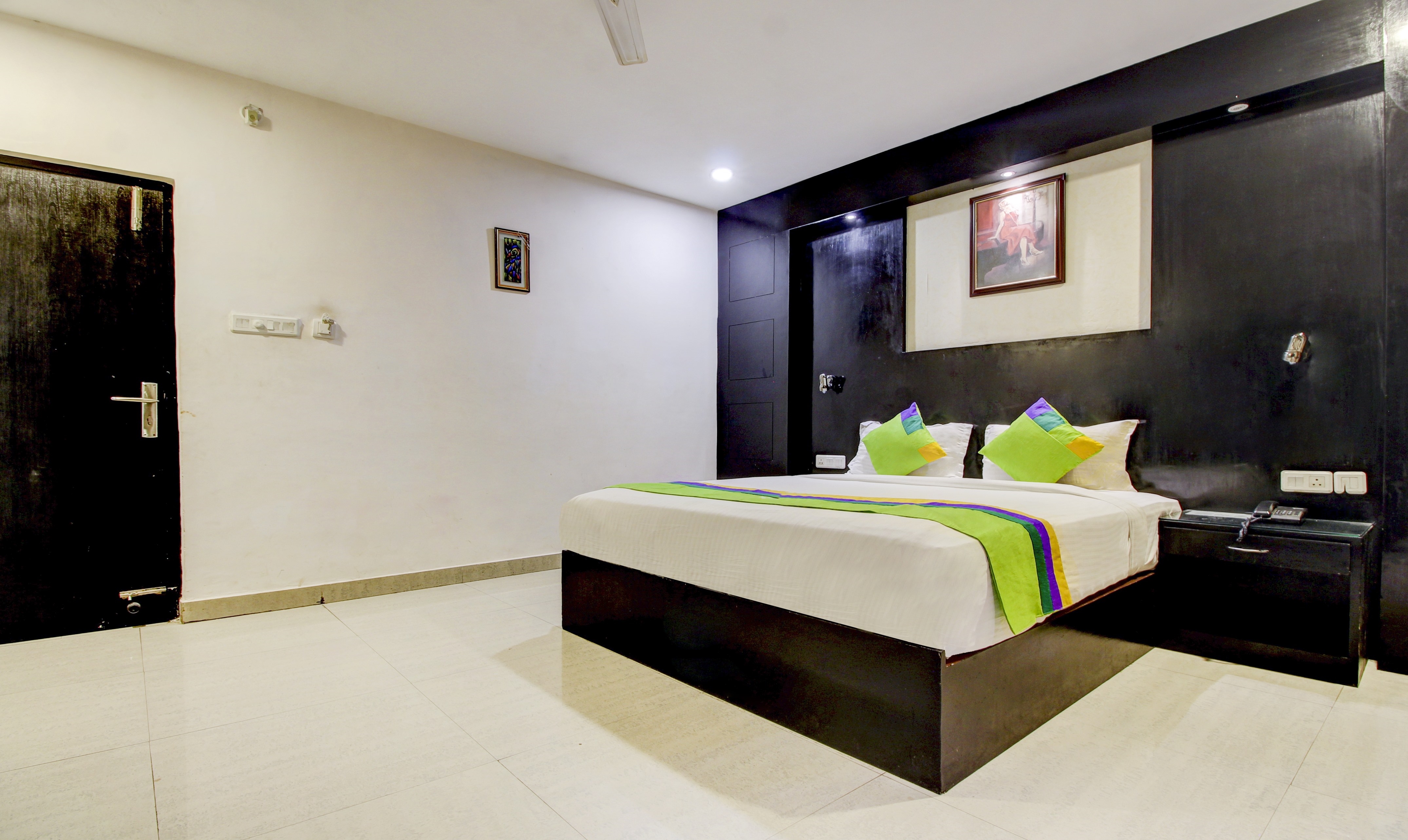 family hotels in gomti nagar lucknow